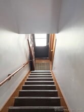 121 Pinehurst Ave in New Britain, CT - Building Photo - Building Photo