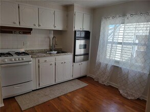 374 E 2nd St in Brooklyn, NY - Building Photo - Building Photo