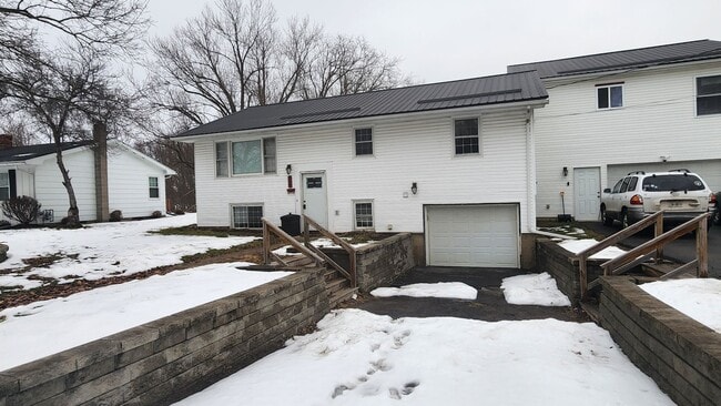 139 E Riverside Dr in Olean, NY - Building Photo - Building Photo