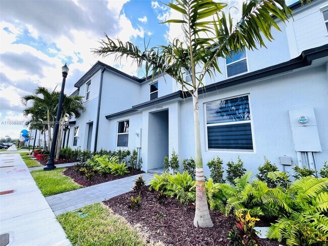 17956 SW 358th St in Homestead, FL - Building Photo - Building Photo