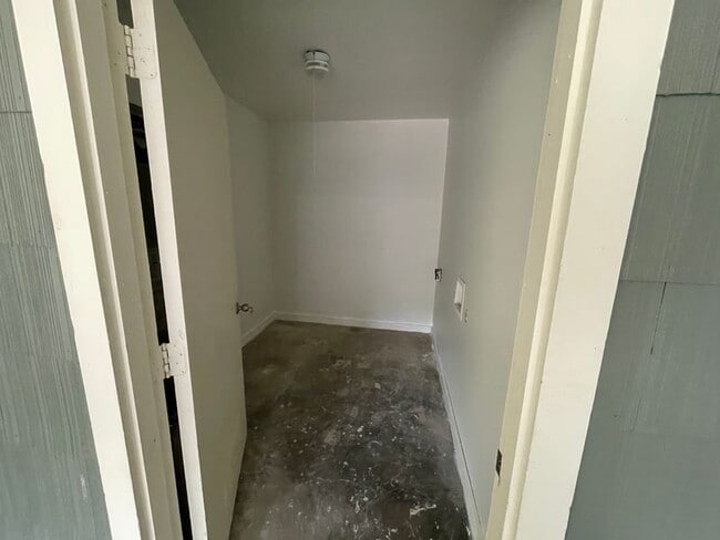 property at 6563 Franklin Delano Roosevelt Dr