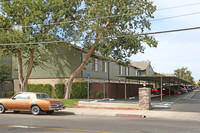 Stonemark Homes in Fresno, CA - Foto de edificio - Building Photo