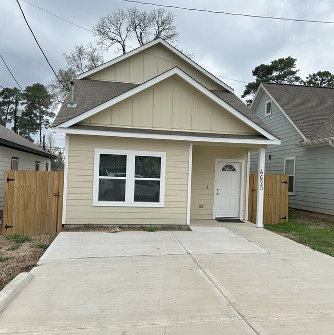 property at 16625 E Lynbrook