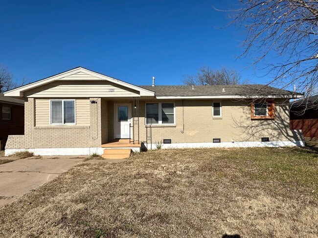 4903 NW Lindy Ave in Lawton, OK - Building Photo - Building Photo