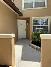 9613 Crescent Garden Dr in Naples, FL - Building Photo - Building Photo