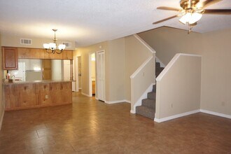 2109 Dunes Way Dr W in Jacksonville, FL - Building Photo - Building Photo