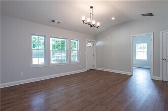 331 Camilla Cir SW in Mableton, GA - Building Photo - Building Photo