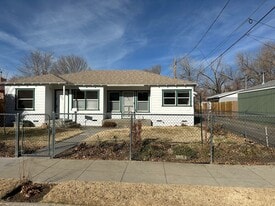 439 Willow St in Bishop, CA - Building Photo