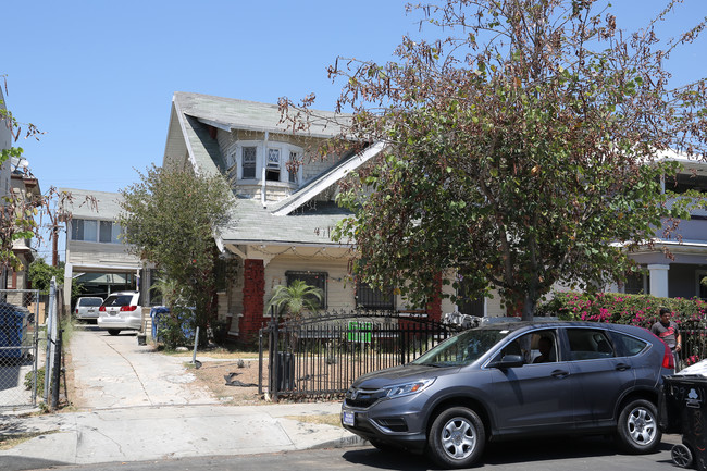 2911 W 15th St in Los Angeles, CA - Building Photo - Building Photo