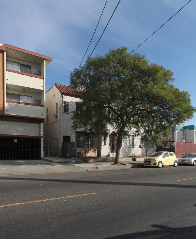 1144 N Normandie Ave in Los Angeles, CA - Building Photo - Building Photo