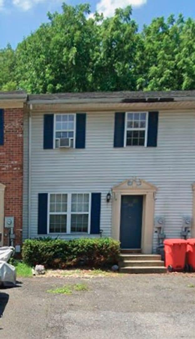 property at 318 Old Forge Dr