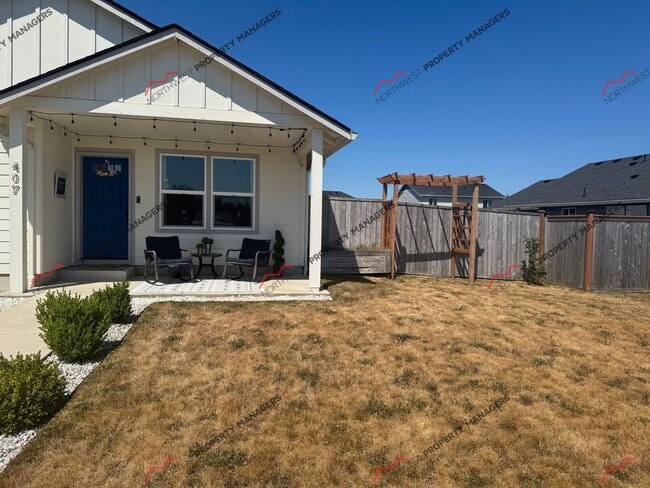 407 Powell Ave in Winlock, WA - Building Photo - Building Photo