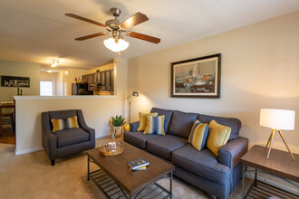 Residences at Forestdale in Burlington, NC - Foto de edificio - Interior Photo