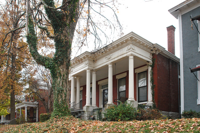 1650 Beechwood Ave in Louisville, KY - Building Photo - Building Photo