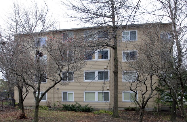 Main Street Apartments in Seattle, WA - Building Photo - Building Photo