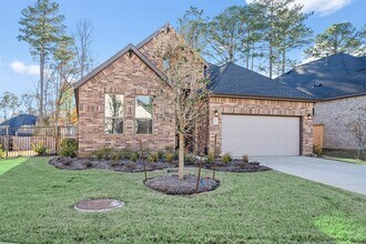 107 Yellow Perch Wy in Willis, TX - Building Photo - Building Photo