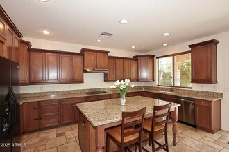 9901 E Bahia Dr in Scottsdale, AZ - Building Photo - Building Photo