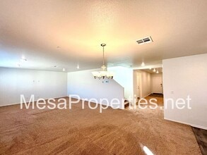 14173 Mustang Cir in Adelanto, CA - Building Photo - Building Photo