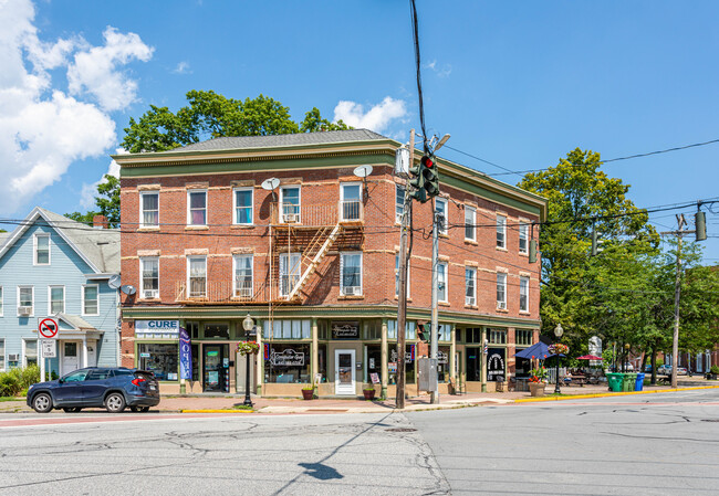 2 N Church St in Goshen, NY - Building Photo - Building Photo