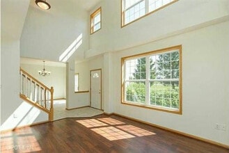 3923 NE Gardenia Ln in Ankeny, IA - Building Photo - Building Photo