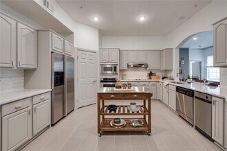 4201 Lomo Alto Dr in Highland Park, TX - Building Photo - Building Photo