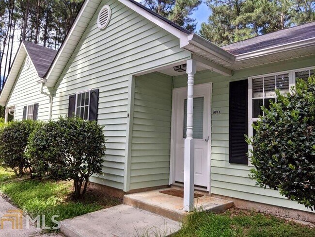 681 Senoia Rd in Tyrone, GA - Building Photo - Building Photo