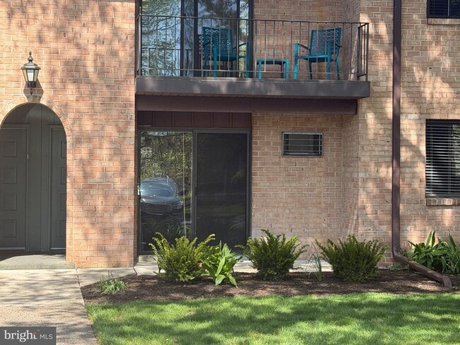 property at 612 N Shady Retreat Rd