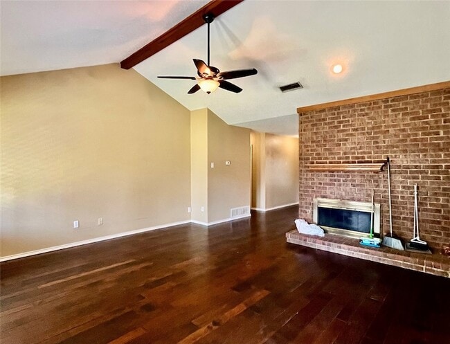 229 Glenwood Dr