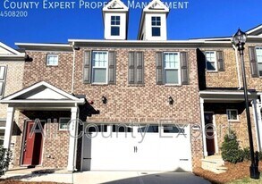 502 Cooper Ln in Woodstock, GA - Building Photo