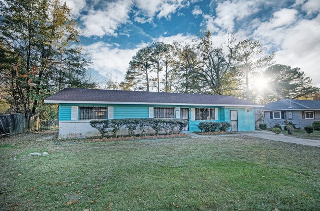 351 Culley Dr in Jackson, MS - Building Photo - Building Photo