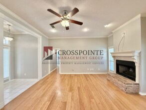 16740 Thibodaux Dr in Tyler, TX - Building Photo - Building Photo