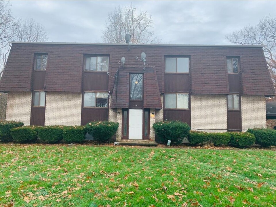 Timber Court Apartments in Niles, OH - Foto de edificio