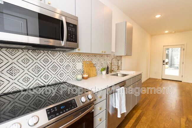 property at 3132 St Elmo Ave