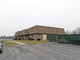 727 E Glenwood Lansing Rd Apartamentos