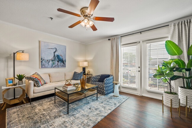 FERN CROSSING in Shreveport, LA - Building Photo - Interior Photo