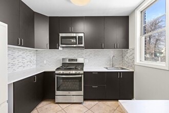 320 67th St in West New York, NJ - Building Photo - Building Photo