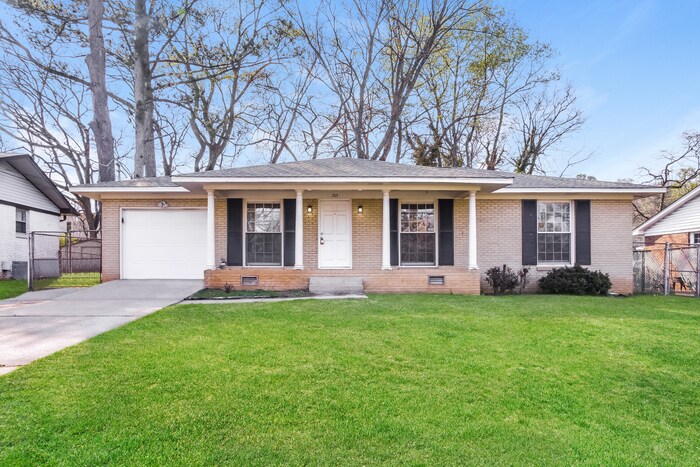 705 Hal St NW in Huntsville, AL - Building Photo