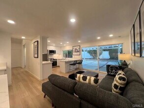 9 Silver Fir in Irvine, CA - Building Photo - Building Photo
