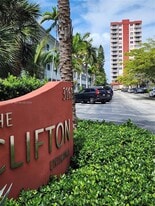 3161 S Ocean Dr in Hallandale Beach, FL - Building Photo