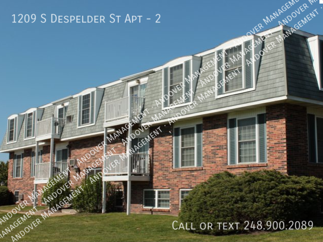 1209 S Despelder St in Grand Haven, MI - Building Photo