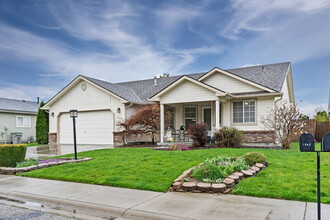 7965 W Rygate Ct in Boise, ID - Building Photo - Building Photo