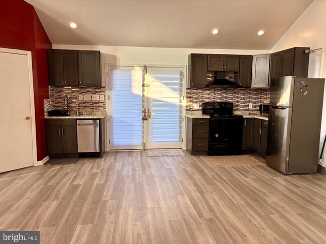 215 Bryn Mawr Ave in Newtown Square, PA - Building Photo - Building Photo