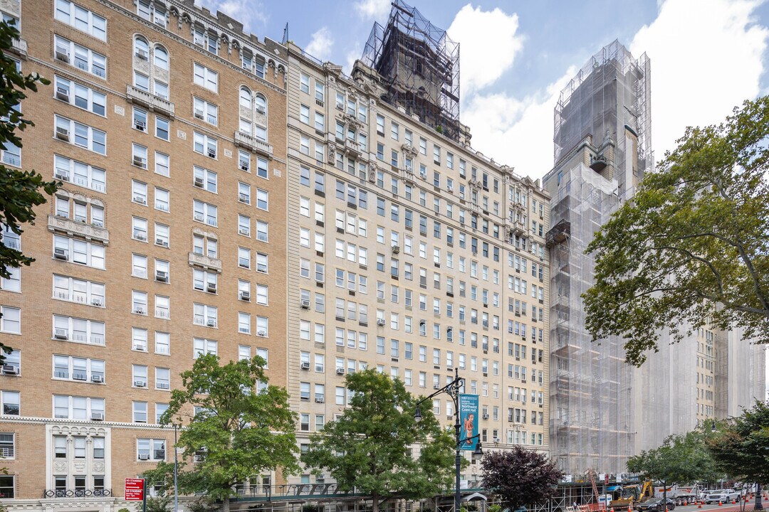 15 W 81st St in New York, NY - Foto de edificio