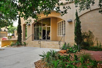 507 Sabine St in Austin, TX - Building Photo - Building Photo