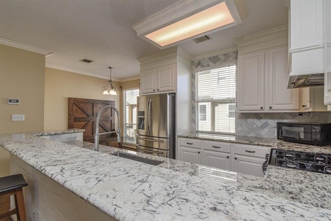 property at 2714 Crawford St