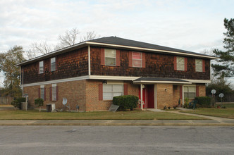 Spring Run Apartments in Fairhope, AL - Foto de edificio - Building Photo