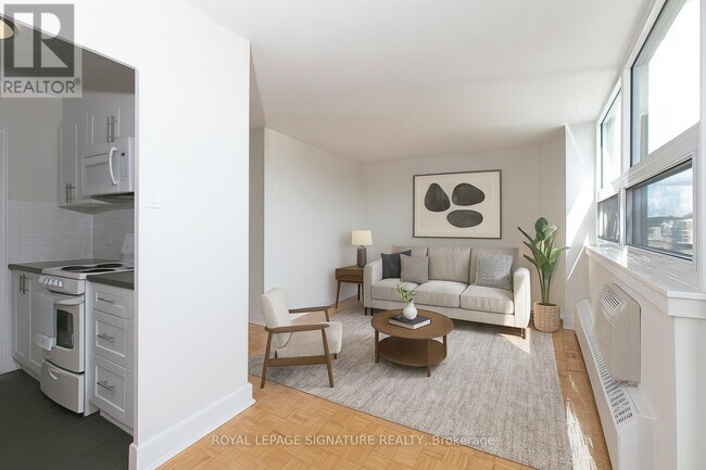 property at 485-485 Huron St