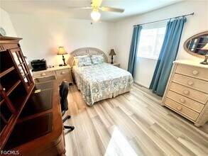 818 SW 8th Pl in Cape Coral, FL - Building Photo - Building Photo