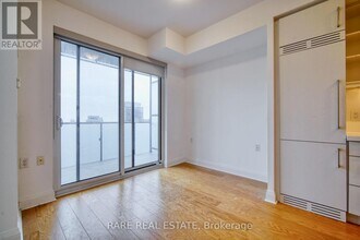 1080-1080 Bay St. in Toronto, ON - Building Photo - Building Photo