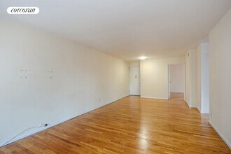301 E 79th St in New York, NY - Building Photo - Building Photo